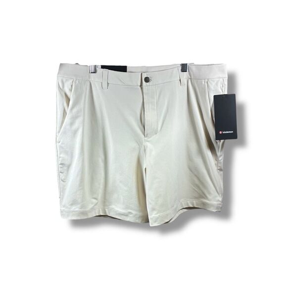 Lululemon NWT ABC Classic Fit Short 7” Warpstreme in Light Ivory Size 38